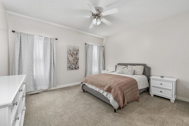703 S Red Oaks Cir, Wichita, KS 67207