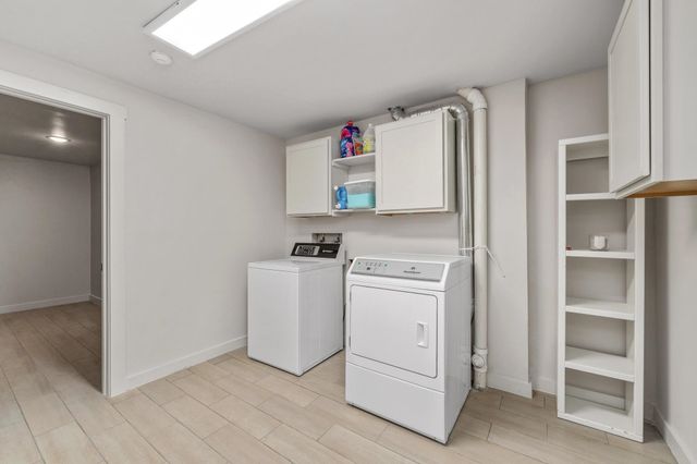 703 S Red Oaks Cir, Wichita, KS 67207