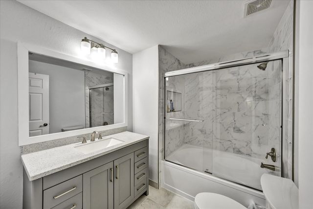 2803 Sarento Place 109, Palm Beach Gardens, FL 33410