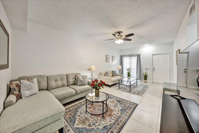 2803 Sarento Place 109, Palm Beach Gardens, FL 33410