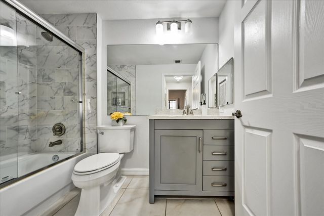 2803 Sarento Place 109, Palm Beach Gardens, FL 33410