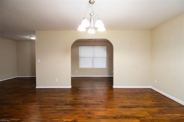 8041 Calvin CT, Norfolk, VA 23518