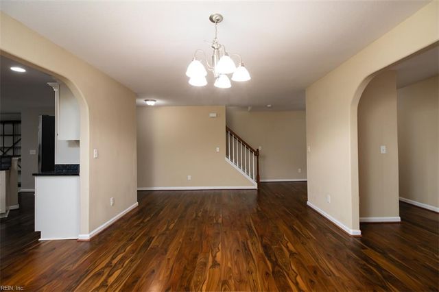 8041 Calvin CT, Norfolk, VA 23518