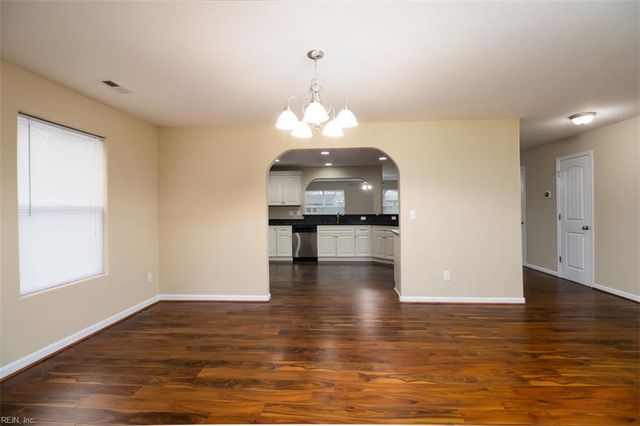 8041 Calvin CT, Norfolk, VA 23518