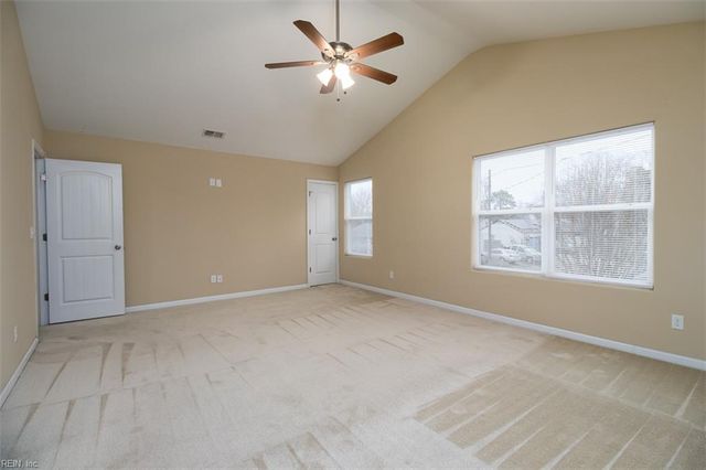 8041 Calvin CT, Norfolk, VA 23518