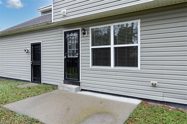 8041 Calvin CT, Norfolk, VA 23518