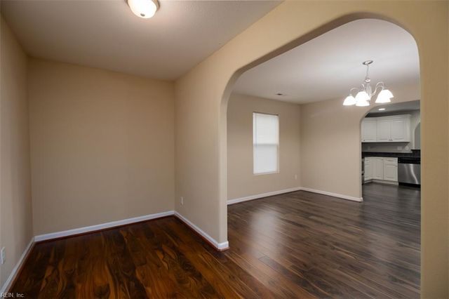 8041 Calvin CT, Norfolk, VA 23518