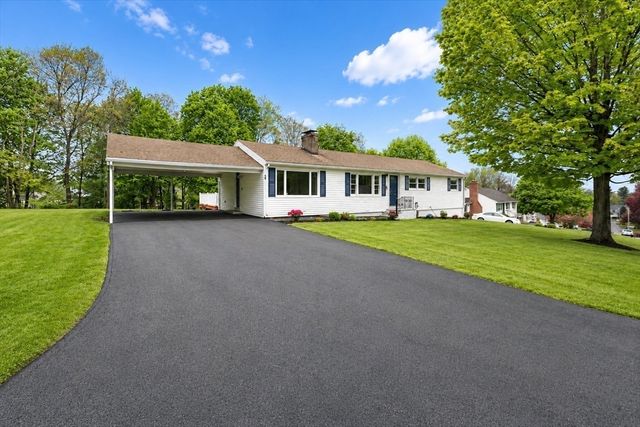 27 Mary Lou St, Methuen, MA 01844
