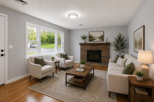 27 Mary Lou St, Methuen, MA 01844