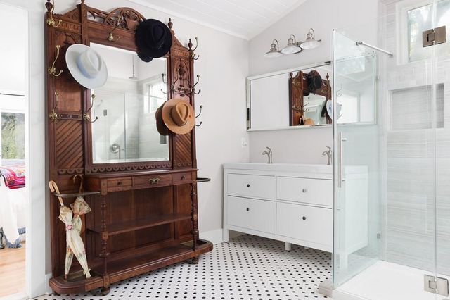 16429 Red Wagon LN, Leander, TX 78641