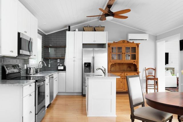 16429 Red Wagon LN, Leander, TX 78641