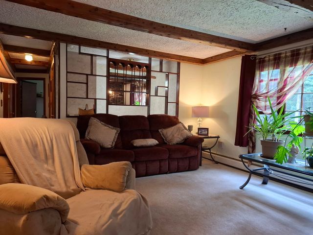 62 Thornell Road, Newton, NH 03858