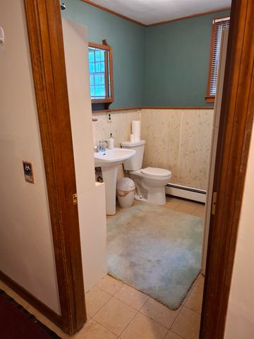62 Thornell Road, Newton, NH 03858