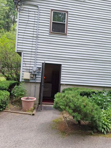 62 Thornell Road, Newton, NH 03858