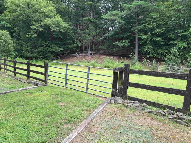 62 Thornell Road, Newton, NH 03858