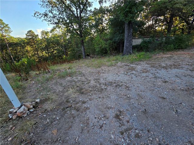 15637 Cottonwood Lane, Rogers, AR 72756