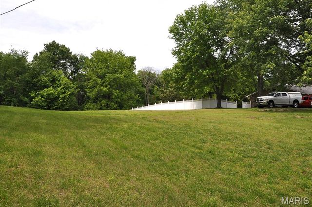 2695 E Rock Creek Road, Arnold, MO 63010