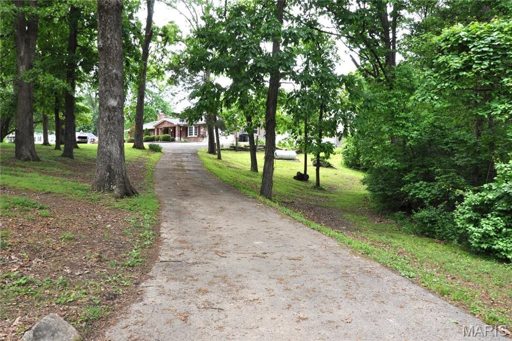 2695 E Rock Creek Road, Arnold, MO 63010