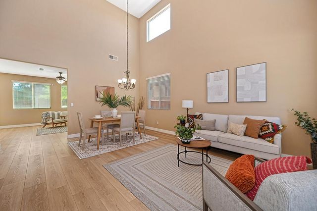5116 Moon Lily Way, Elk Grove, CA 95757