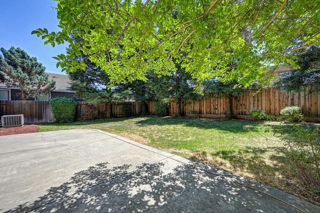 5116 Moon Lily Way, Elk Grove, CA 95757