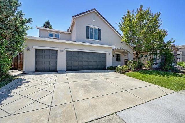 5116 Moon Lily Way, Elk Grove, CA 95757