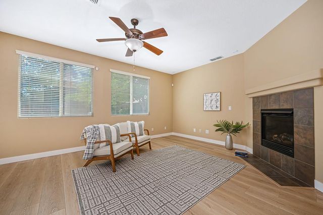 5116 Moon Lily Way, Elk Grove, CA 95757