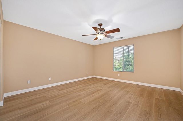 5116 Moon Lily Way, Elk Grove, CA 95757