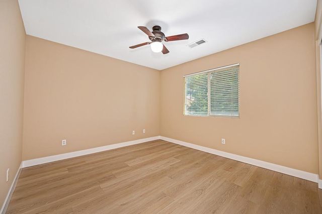 5116 Moon Lily Way, Elk Grove, CA 95757