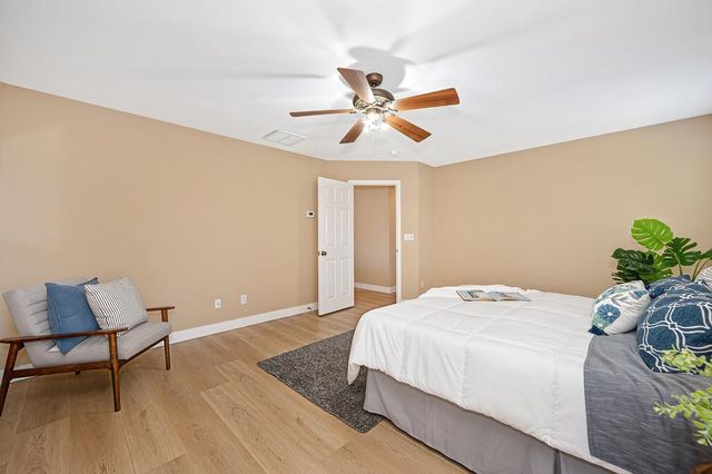 5116 Moon Lily Way, Elk Grove, CA 95757