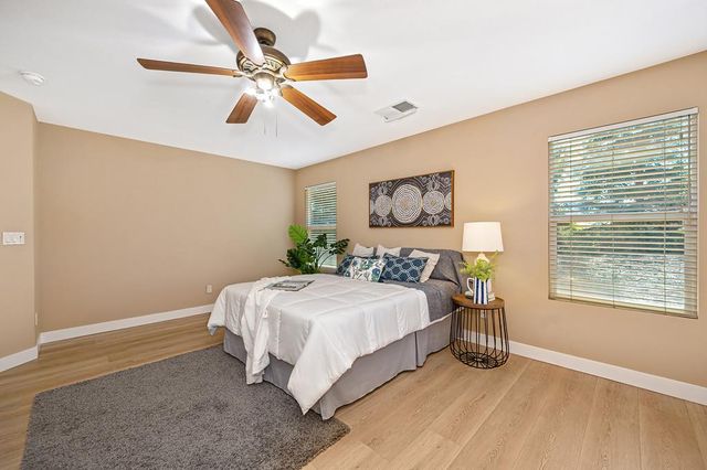 5116 Moon Lily Way, Elk Grove, CA 95757