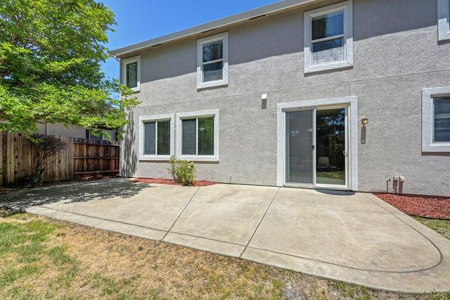 5116 Moon Lily Way, Elk Grove, CA 95757