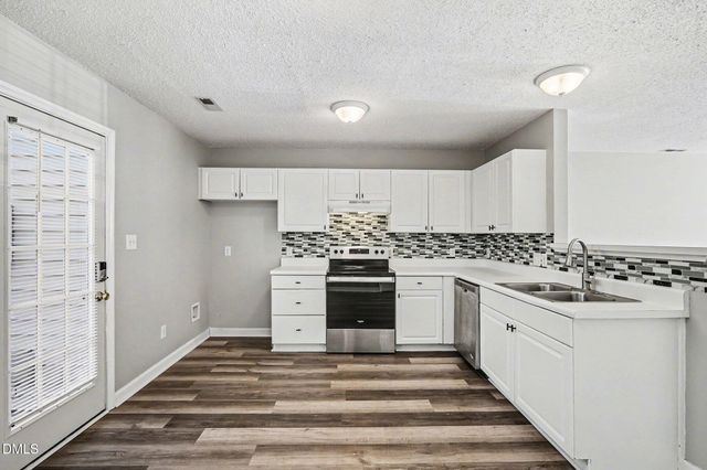 5121 Jimmy Ridge Place, Raleigh, NC 27610