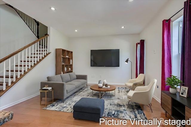 74 Andrews Way, Piscataway, NJ 08854