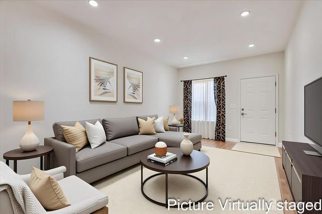 74 Andrews Way, Piscataway, NJ 08854
