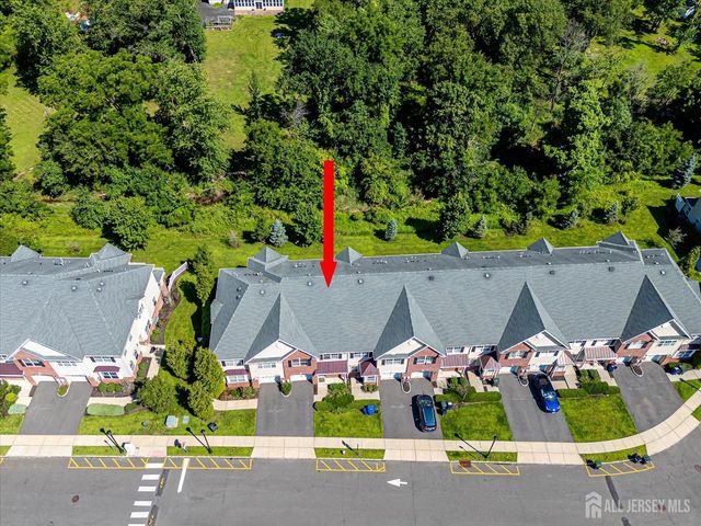 74 Andrews Way, Piscataway, NJ 08854