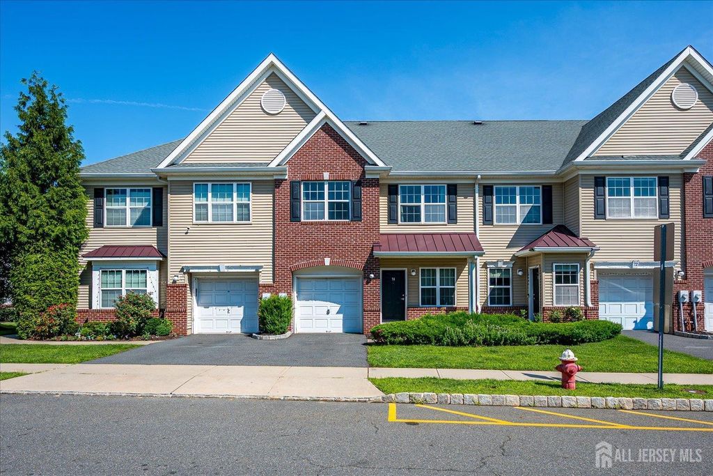 74 Andrews Way, Piscataway, NJ 08854