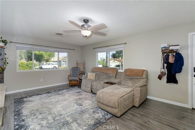 160 Summit View, Calimesa, CA 92320