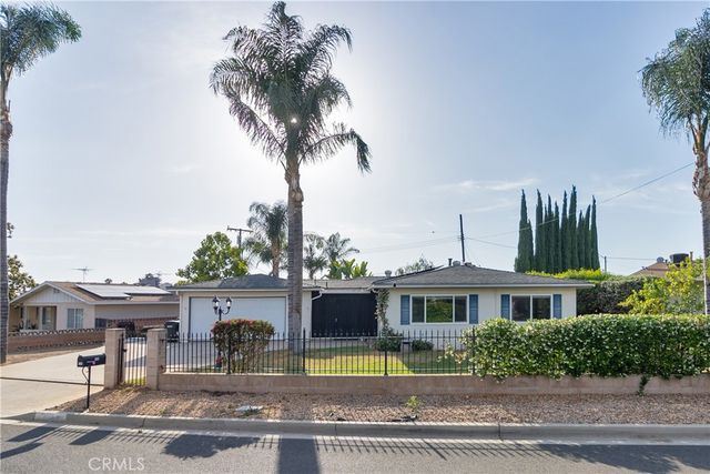 160 Summit View, Calimesa, CA 92320