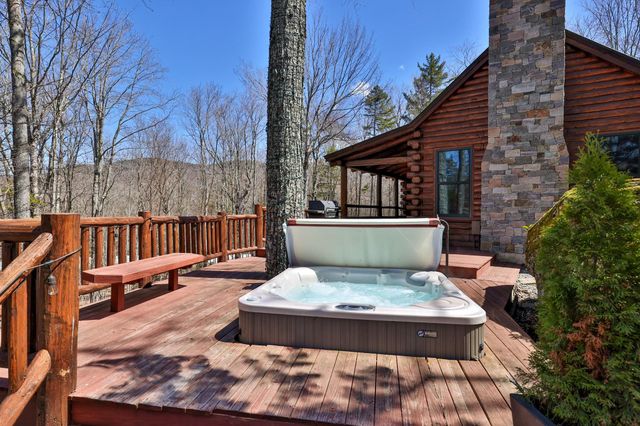 520 Barrows Towne Road, Killington, VT 05751