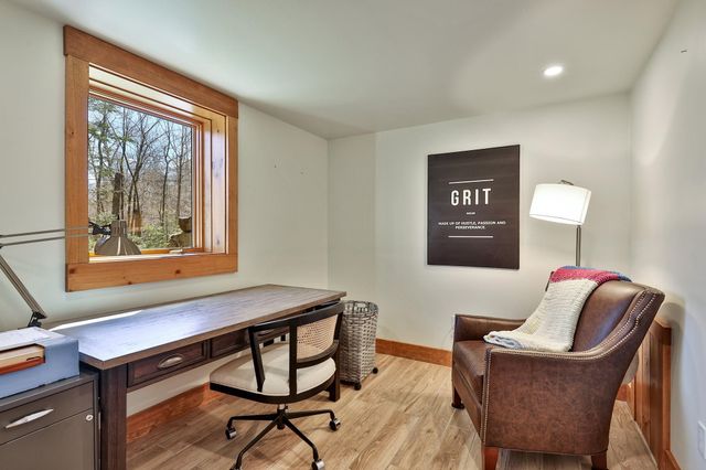 520 Barrows Towne Road, Killington, VT 05751