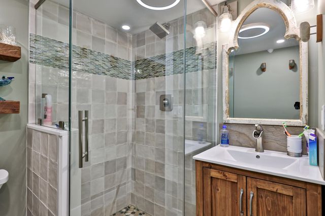 520 Barrows Towne Road, Killington, VT 05751