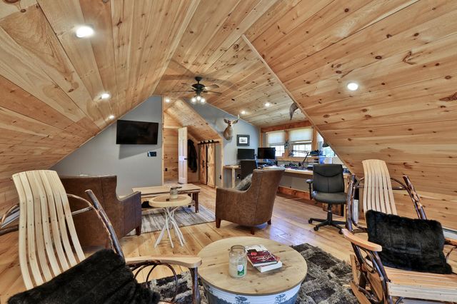 520 Barrows Towne Road, Killington, VT 05751