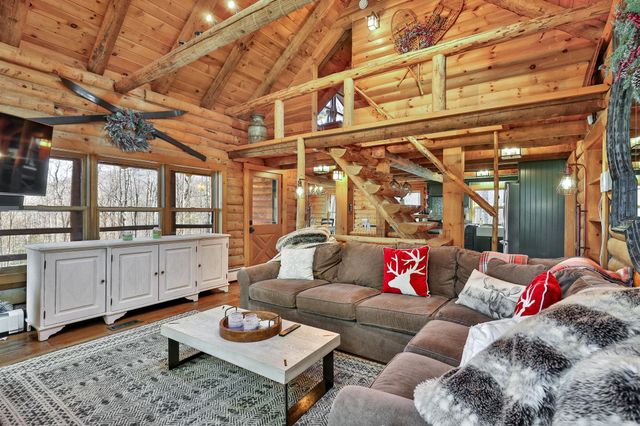 520 Barrows Towne Road, Killington, VT 05751