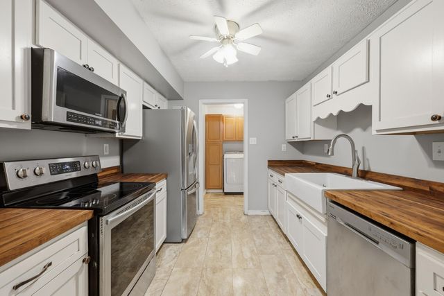 524 Southbrook Drive, Nicholasville, KY 40356