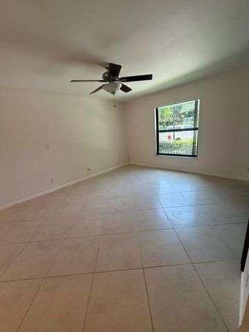 4772 NW 22nd Street 42122, Coconut Creek, FL 33063