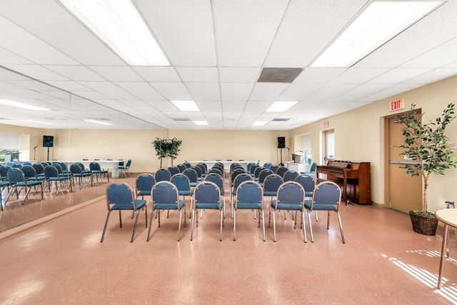 4772 NW 22nd Street 42122, Coconut Creek, FL 33063