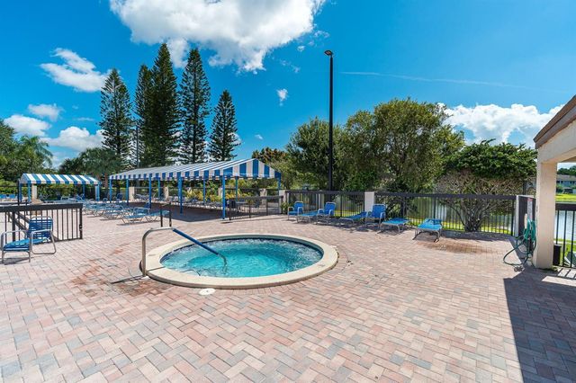 4772 NW 22nd Street 42122, Coconut Creek, FL 33063