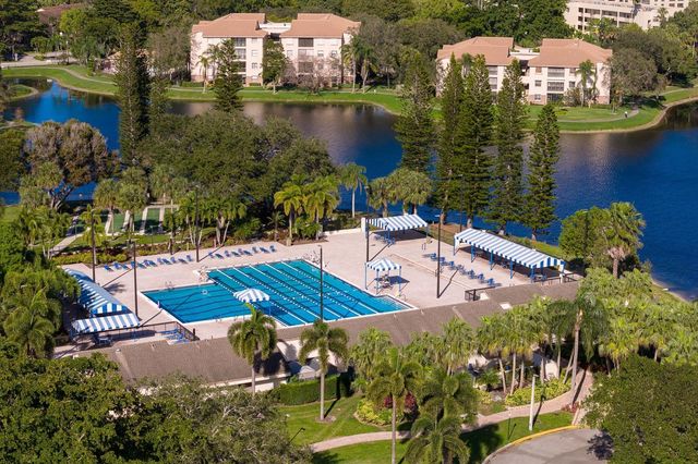 4772 NW 22nd Street 42122, Coconut Creek, FL 33063