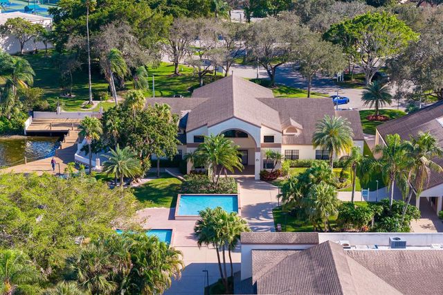 4772 NW 22nd Street 42122, Coconut Creek, FL 33063