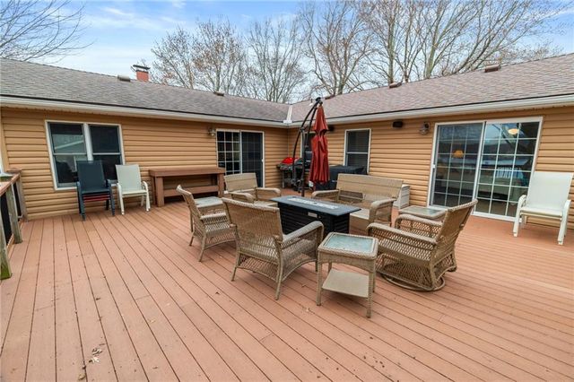 1006 Lake Viking Terrace, Altamont, MO 64620